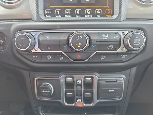 Used 2018 Jeep Wrangler Unlimited Sahara image 28