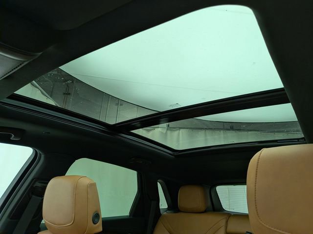 New 2026 Cadillac XT5 Premium Luxury w/ LPO, Floor Liner Package image 19