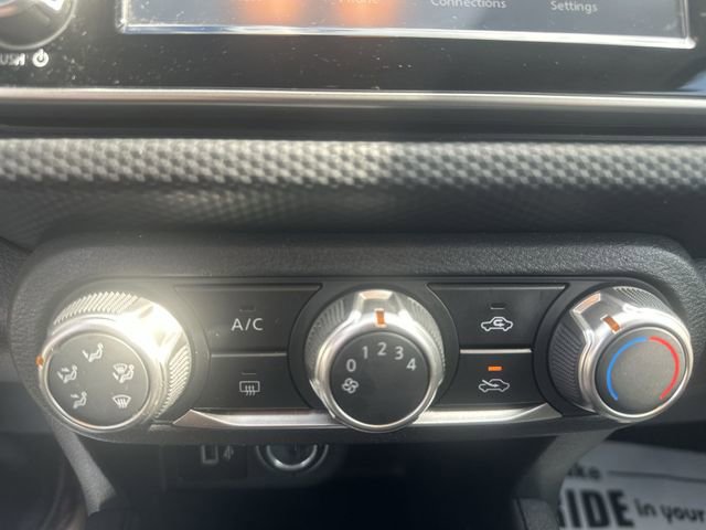 Used 2024 Nissan Kicks S image 18