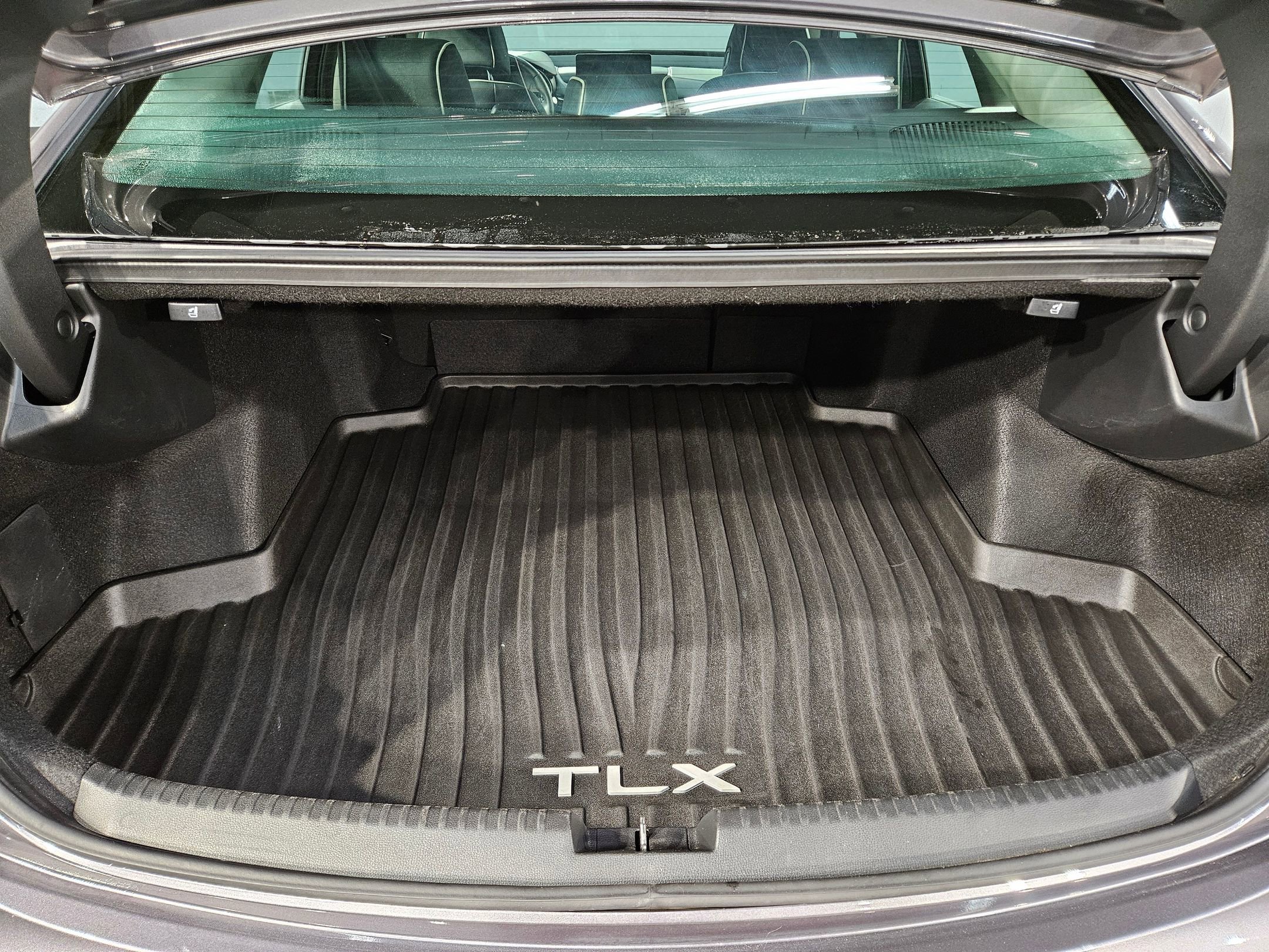 Used 2021 Acura TLX w/ Advance Package image 18