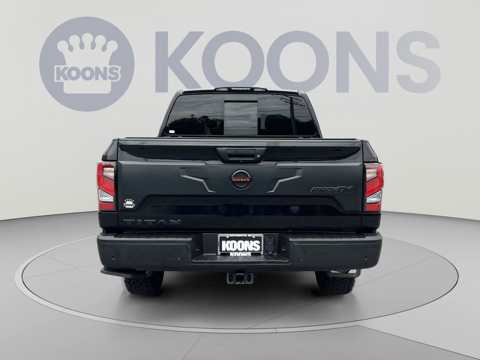 Used 2021 Nissan Titan PRO-4X w/ Pro-4x Convenience Package AWD/4WD image 5