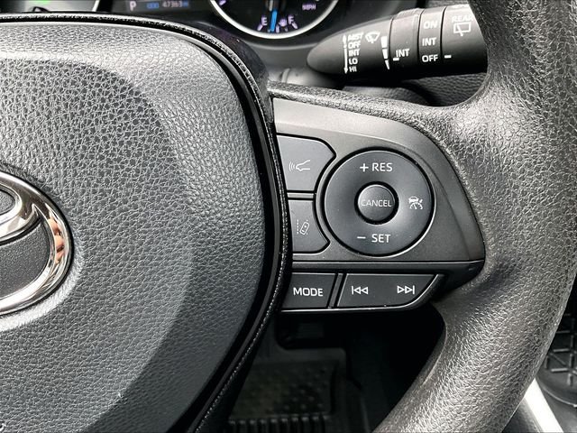 Used 2021 Toyota RAV4 XLE w/ Convenience Package AWD/4WD image 25