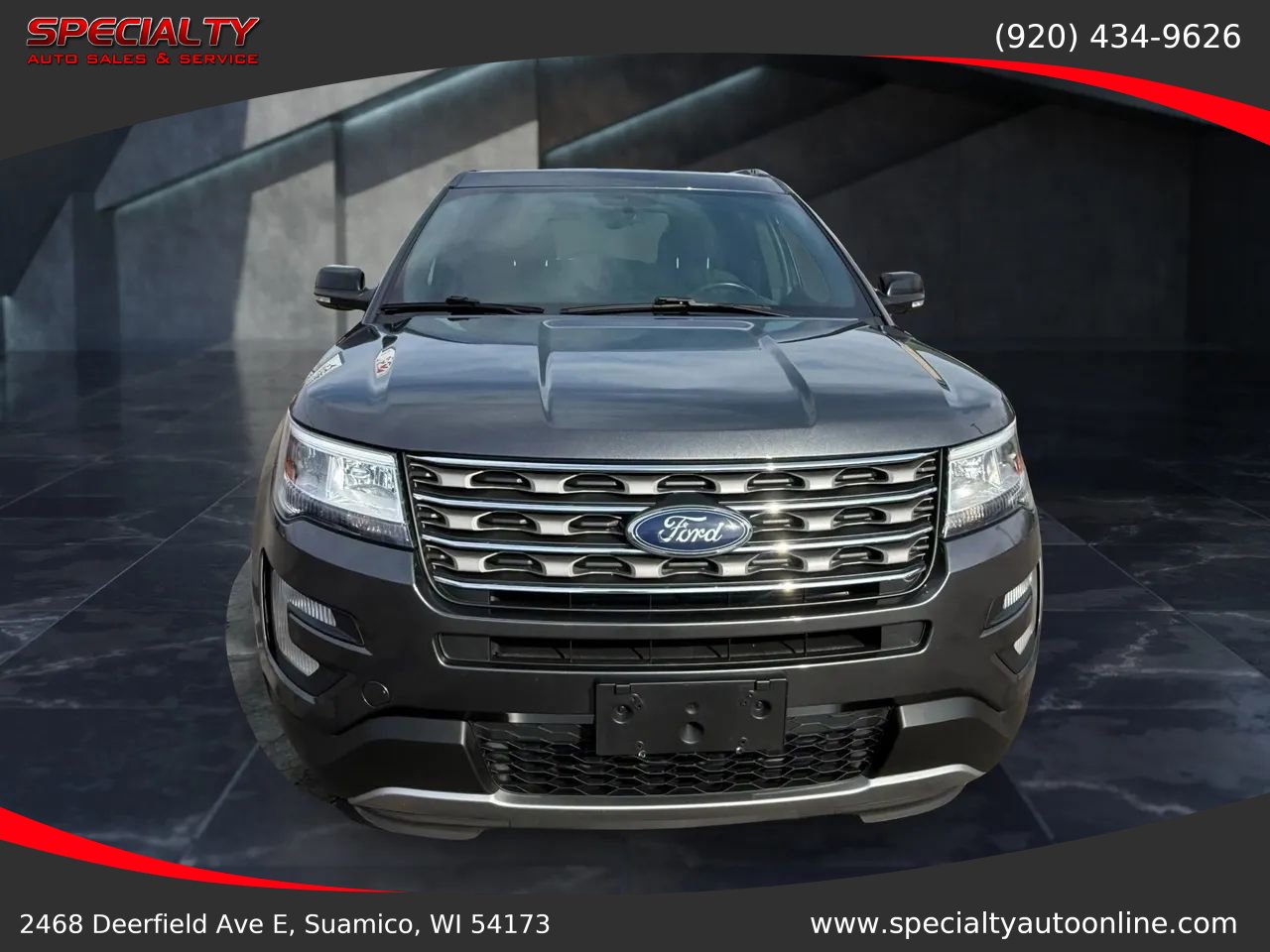 Used 2017 Ford Explorer XLT image 3