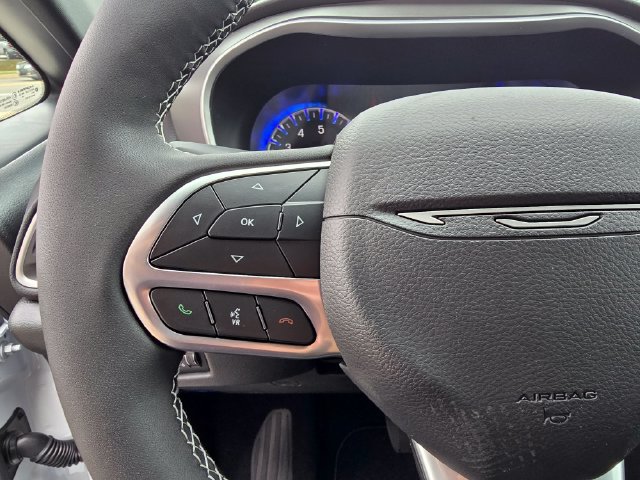 New 2027 Chrysler Pacifica LX FWD image 15