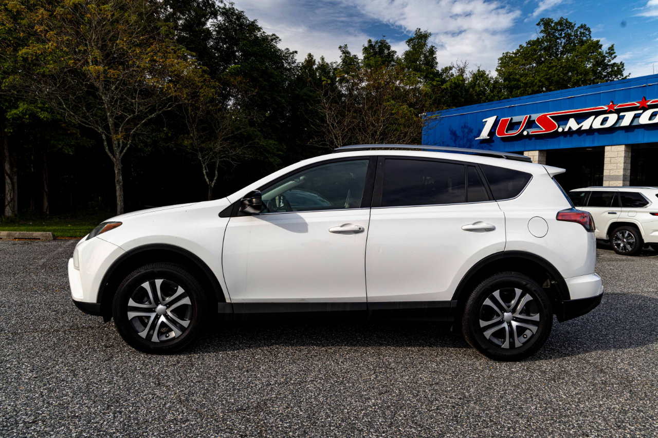 Used 2018 Toyota RAV4 LE w/ All Weather Liner Package image 3