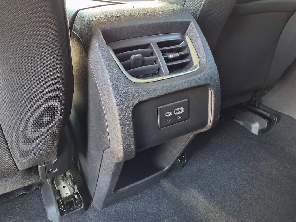 Used 2022 Chevrolet Blazer LT image 24