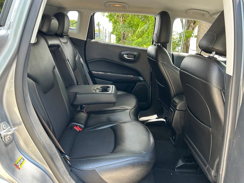 Certified 2020 Jeep Compass Latitude FWD image 41