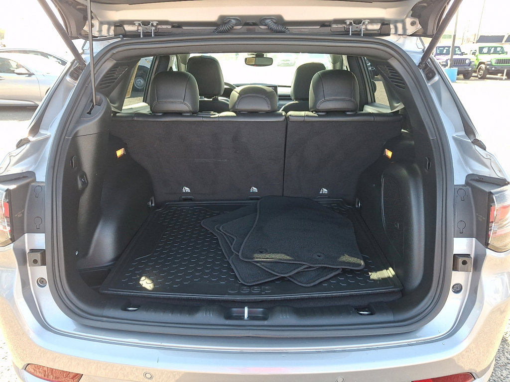 Used 2023 Jeep Compass High Altitude image 18