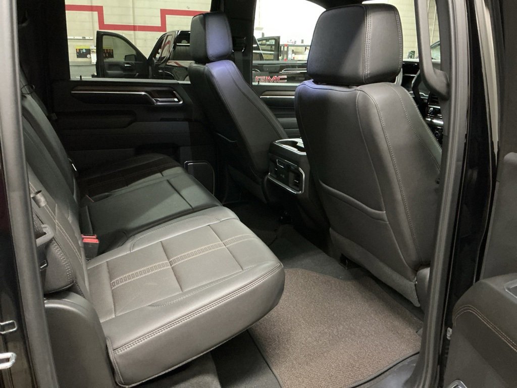 Used 2024 Chevrolet Silverado 2500 High Country w/ High Country Premium Package image 30