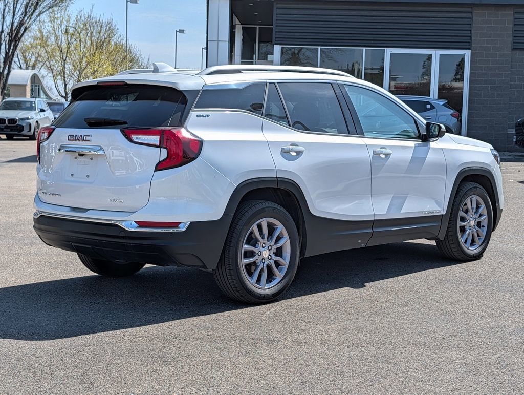 Used 2023 GMC Terrain SLT w/ Tech Package AWD/4WD image 13