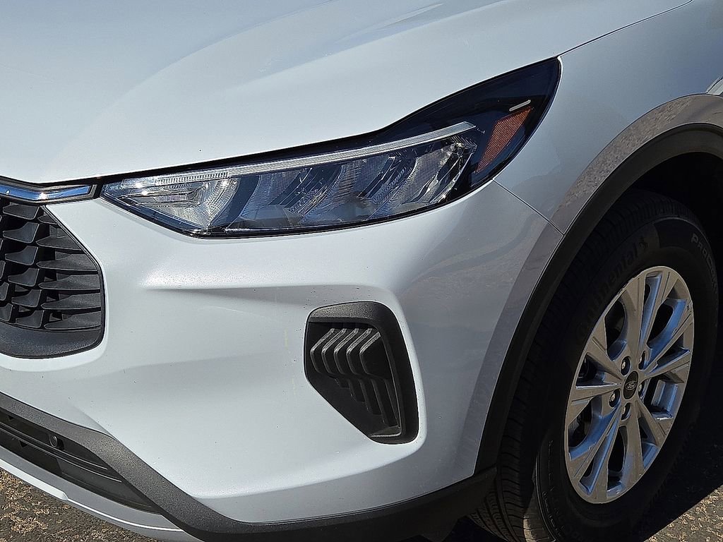 Used 2025 Ford Escape Active image 9