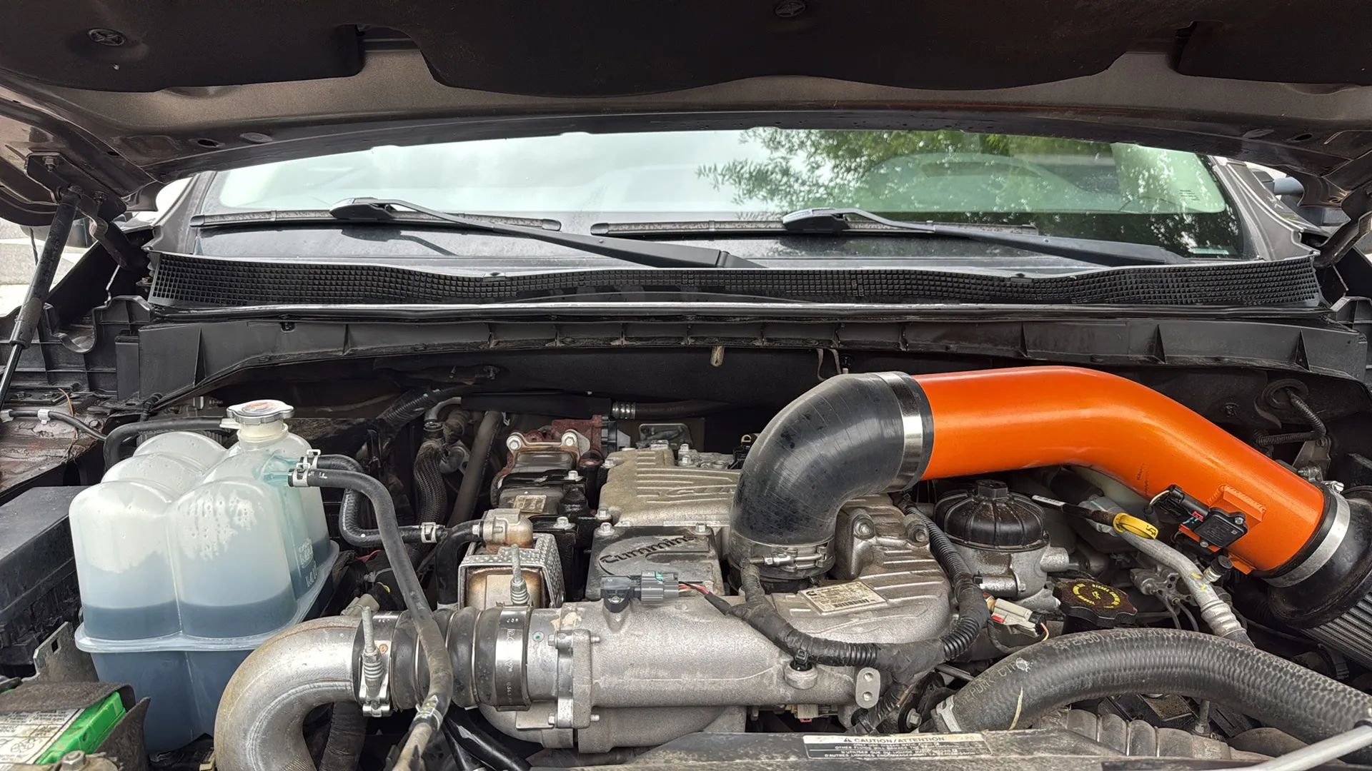Used 2016 Nissan Titan SV RWD image 11
