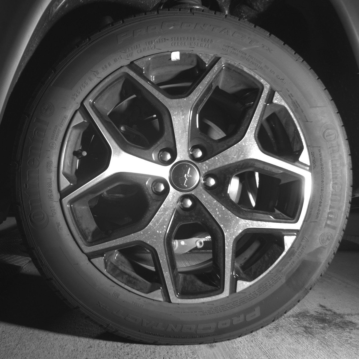 Used 2025 Jeep Compass Limited image 14