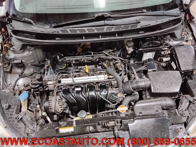 Used 2012 Hyundai Elantra GLS w/ Preferred Pkg 3 FWD image 9