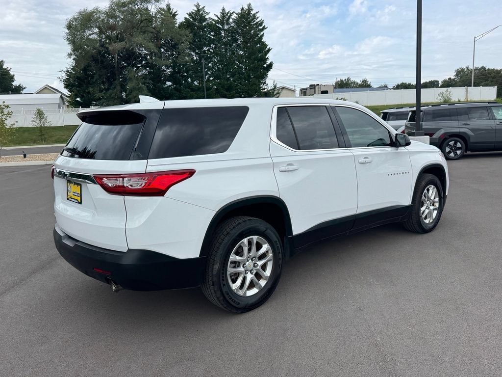 Used 2020 Chevrolet Traverse LS FWD image 4