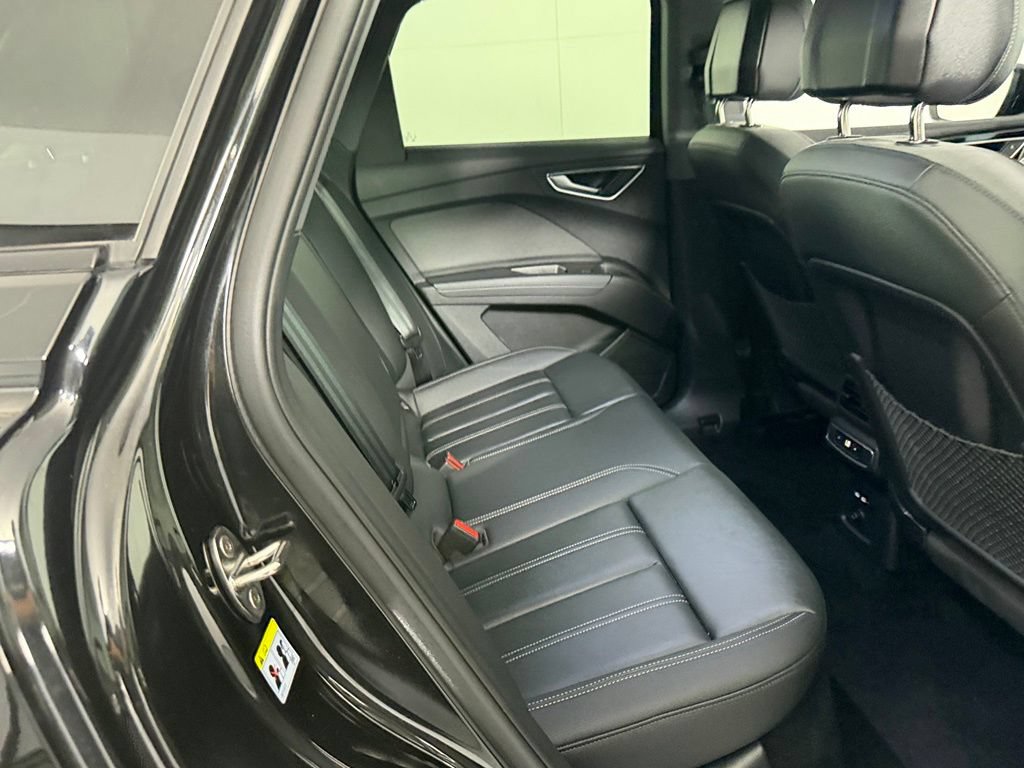 Used 2024 Audi Q4 e-tron Premium w/ Convenience Package AWD/4WD image 31