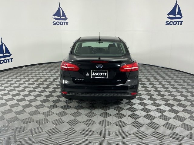 Used 2018 Ford Focus SEL w/ Cold Weather Package image 5