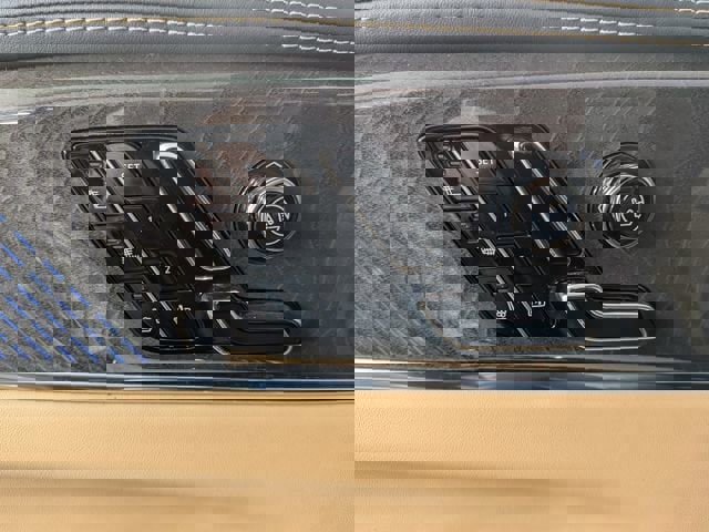 New 2025 Cadillac Escalade IQ Luxury 2 AWD/4WD image 11