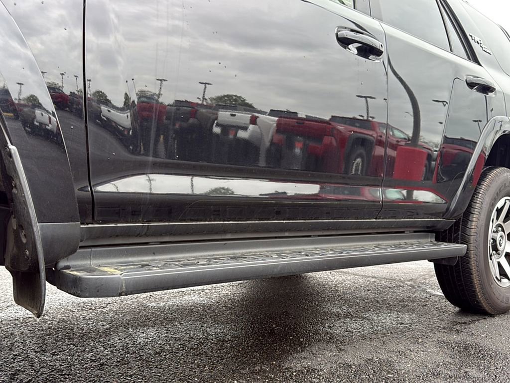 Used 2024 Toyota 4Runner TRD Off-Road AWD/4WD image 10