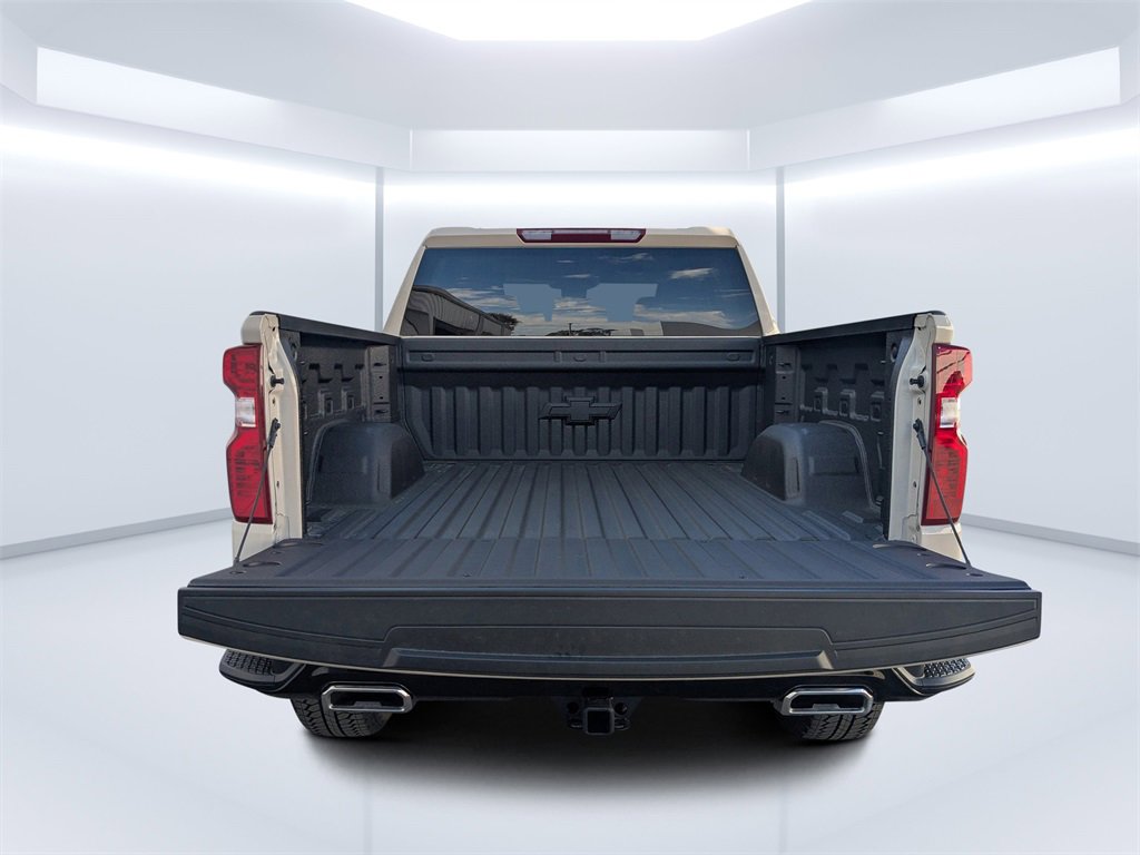 Used 2026 Chevrolet Silverado 1500 Custom Trail Boss w/ LPO, Dark Essentials Package image 13