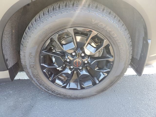 Certified 2025 Nissan Armada PRO-4X image 5