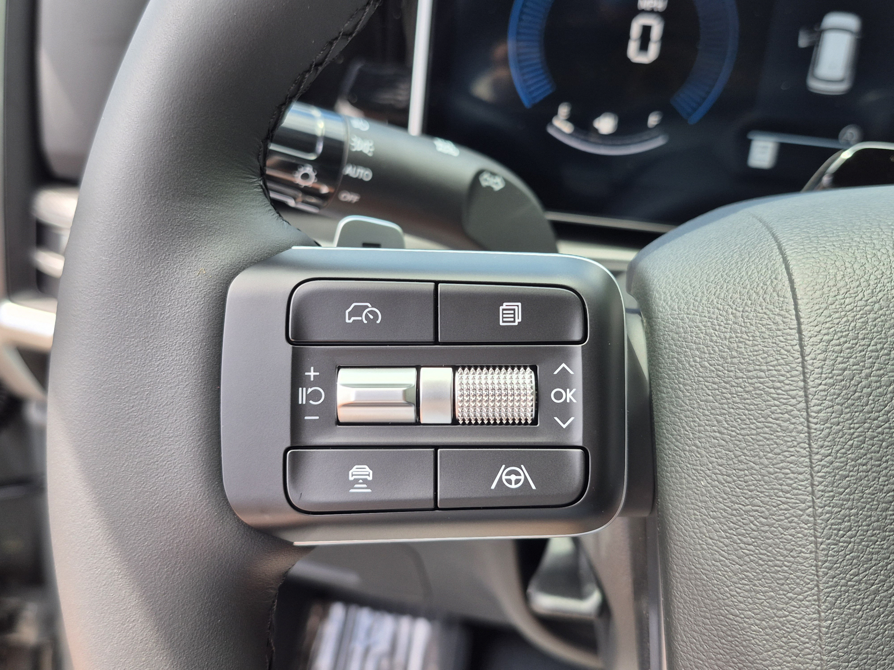 New 2027 Hyundai Santa Fe SEL FWD image 33