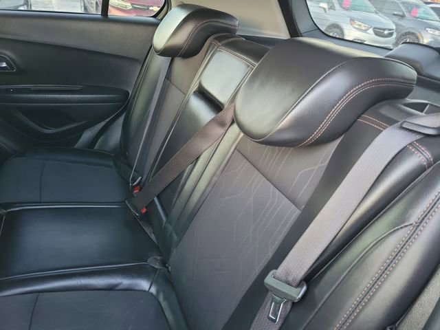 Used 2021 Chevrolet Trax LT w/ Driver Confidence Package image 31