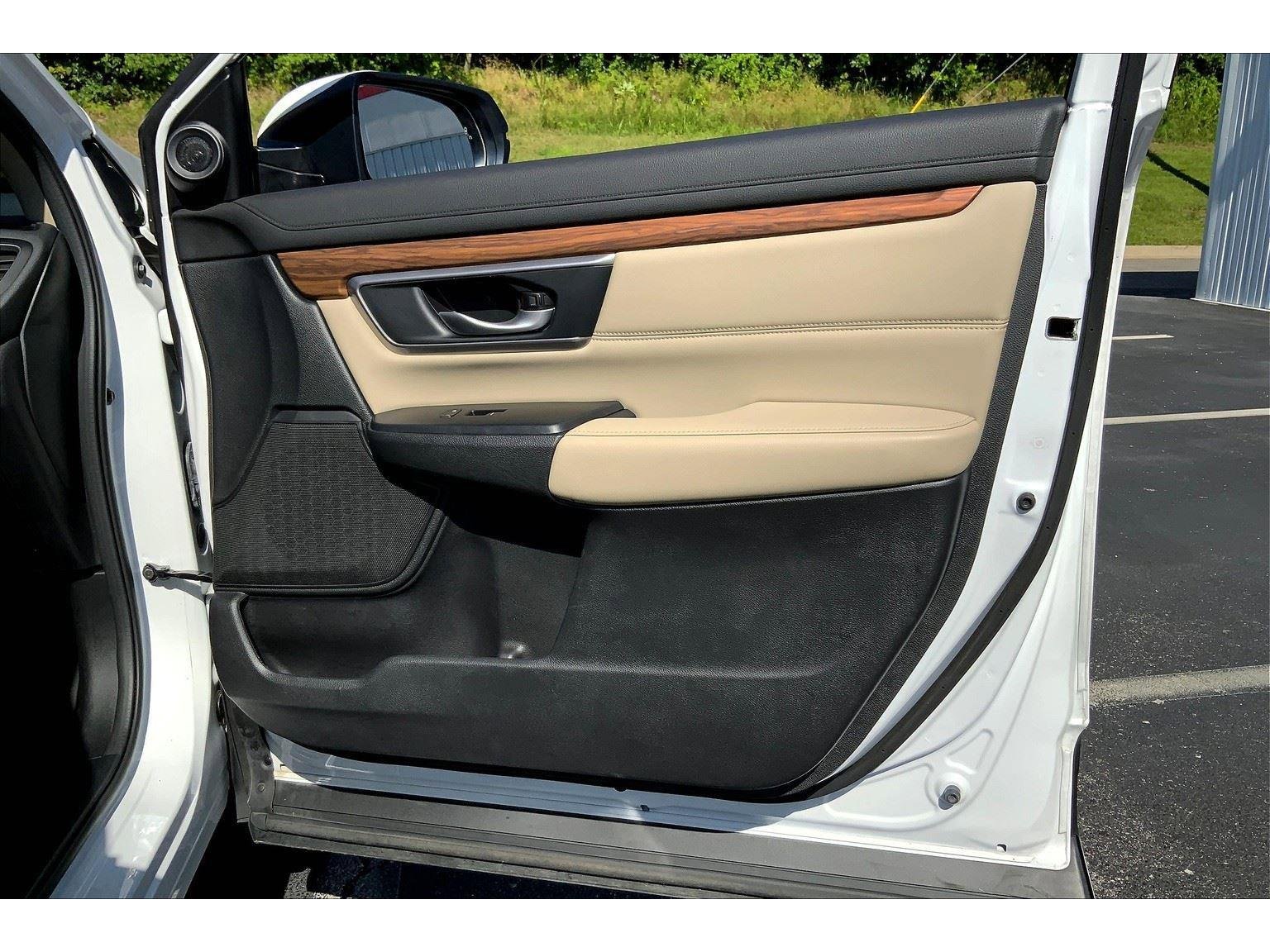 Used 2022 Honda CR-V Touring image 23