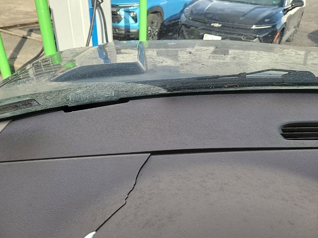 Used 2012 Chevrolet Avalanche LTZ image 26