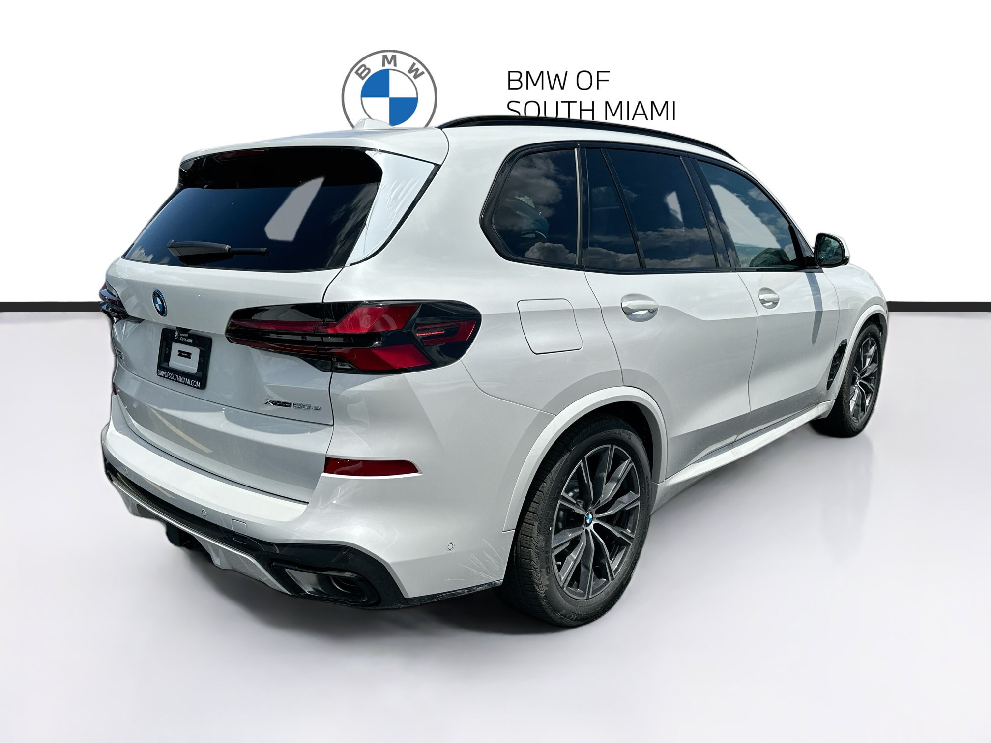 New 2026 BMW X5 xDrive50e w/ Executive Package AWD/4WD image 6