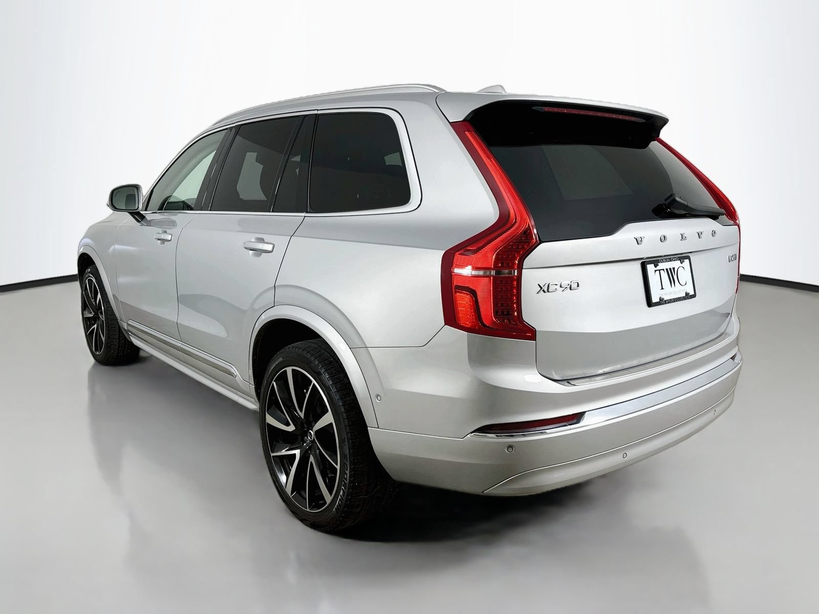 Used 2024 Volvo XC90 B6 Ultimate w/ Protection Package Premier AWD/4WD image 7