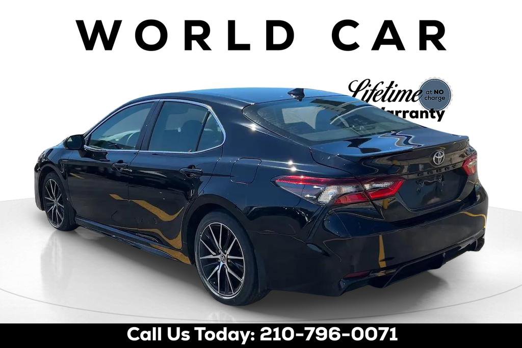 Used 2024 Toyota Camry SE FWD image 5
