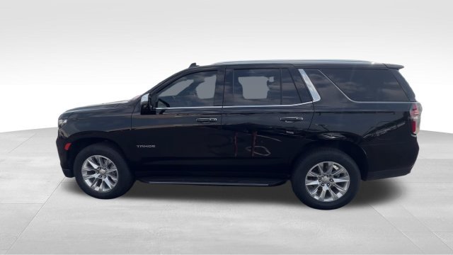 Used 2024 Chevrolet Tahoe Premier AWD/4WD image 3