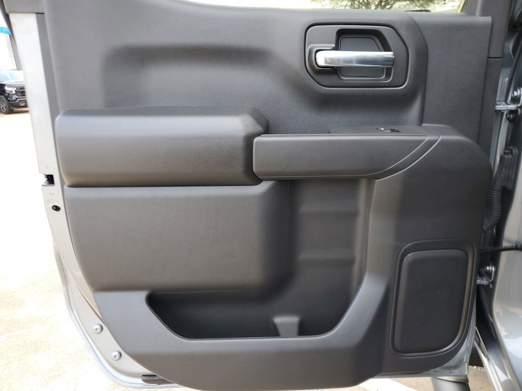 New 2026 Chevrolet Silverado 1500 Custom Trail Boss w/ LPO, Dark Essentials Package image 16