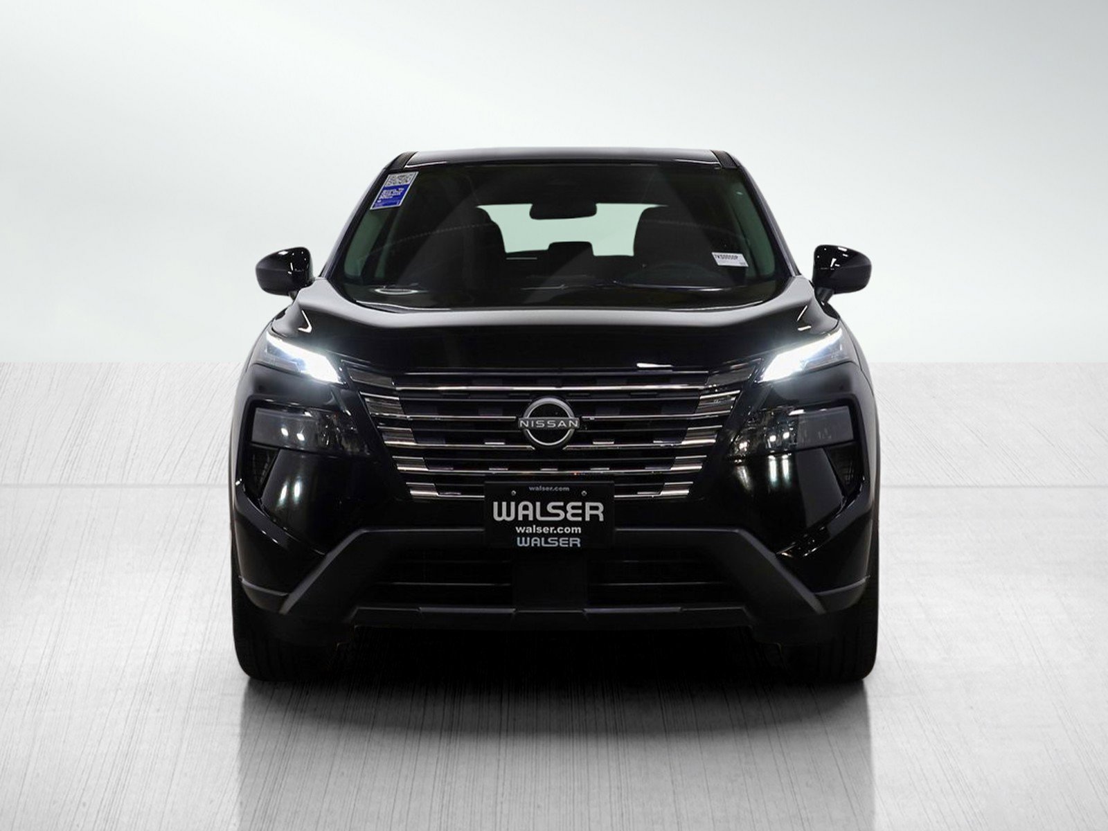 Used 2025 Nissan Rogue SV image 8