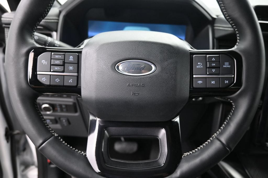 Used 2023 Ford F150 Lightning Platinum AWD/4WD image 13