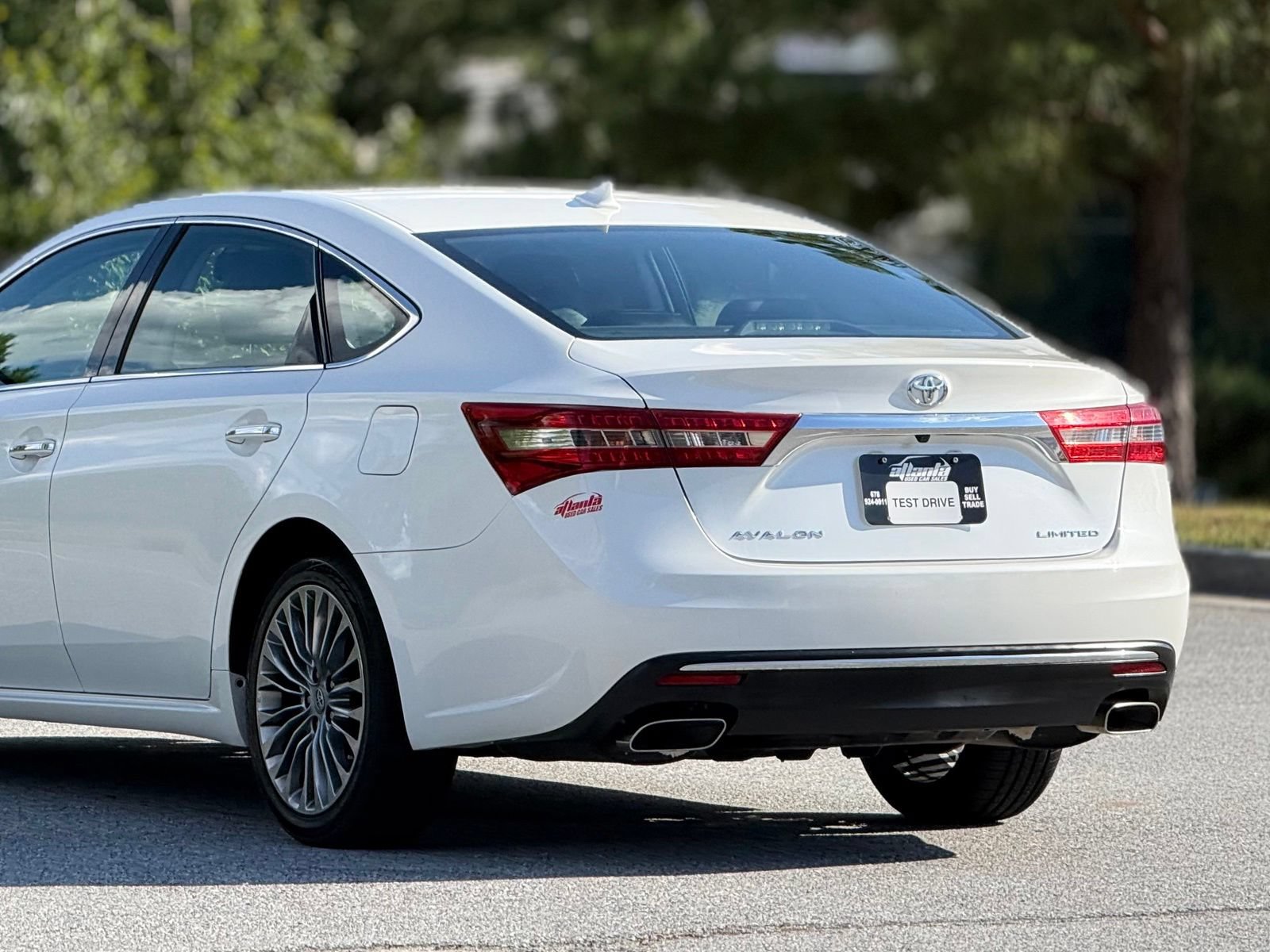 Used 2016 Toyota Avalon Limited w/ Toyota Safety Sense Package FWD image 49