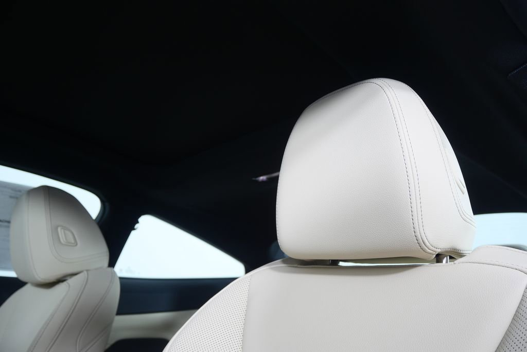 Used 2026 BMW 430i Coupe w/ Premium Package RWD image 12