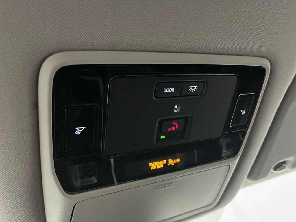 Used 2024 Toyota Grand Highlander AWD image 14