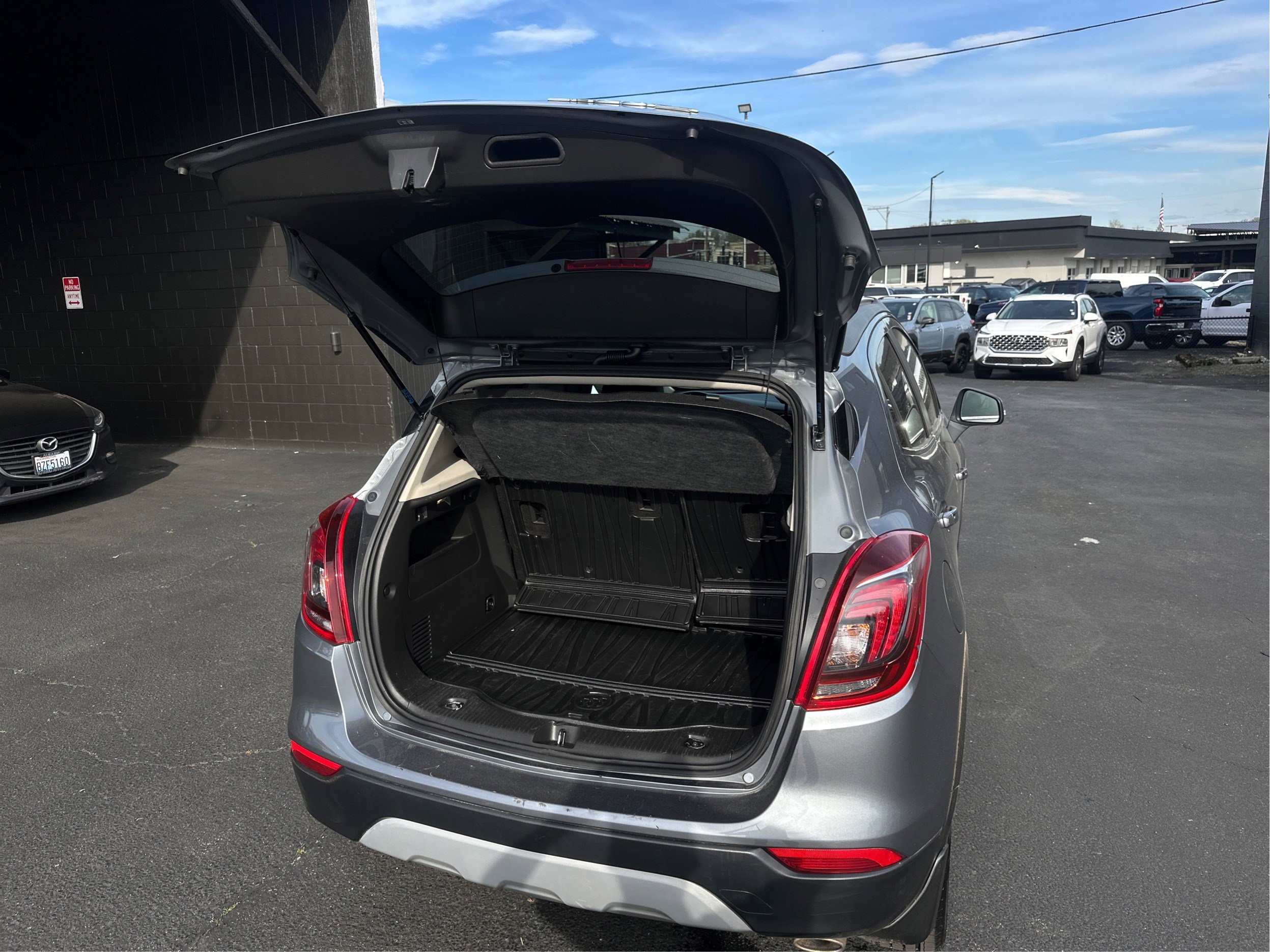Used 2019 Buick Encore Preferred AWD/4WD image 11