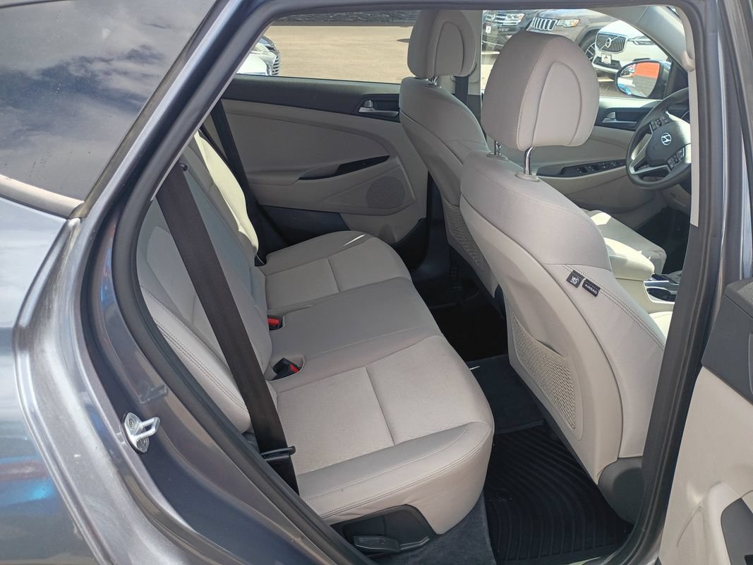 Used 2017 Hyundai Tucson SE w/ SE Popular Package 02 AWD/4WD image 17