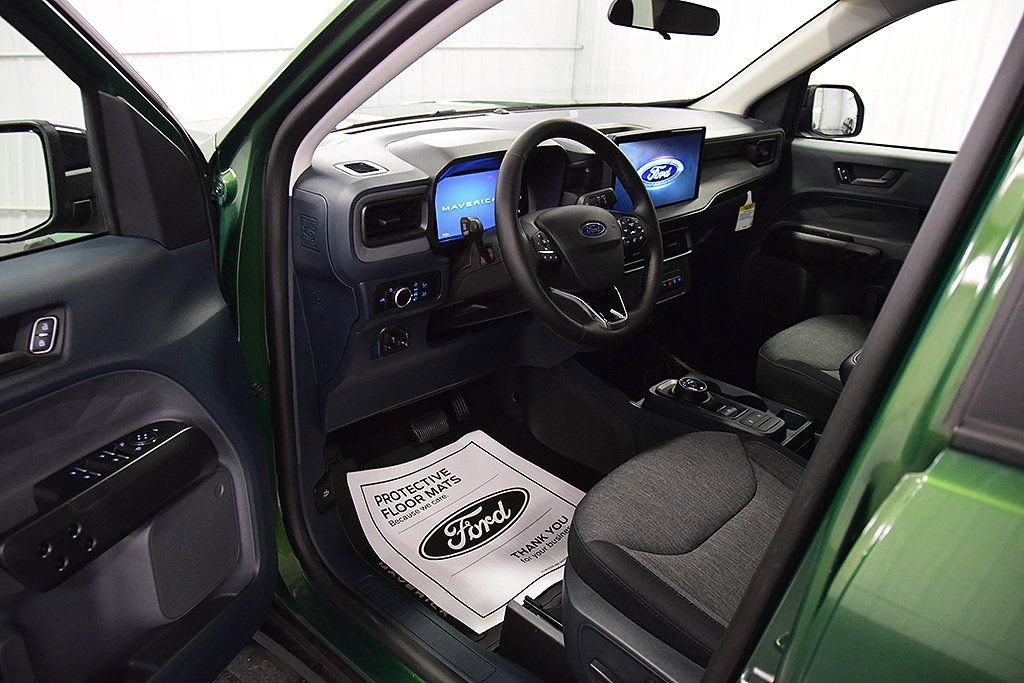 New 2025 Ford Maverick XLT w/ XLT Luxury Package AWD/4WD image 15