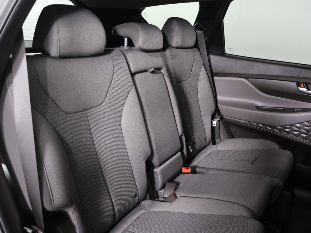 Used 2020 Hyundai Santa Fe SE image 26