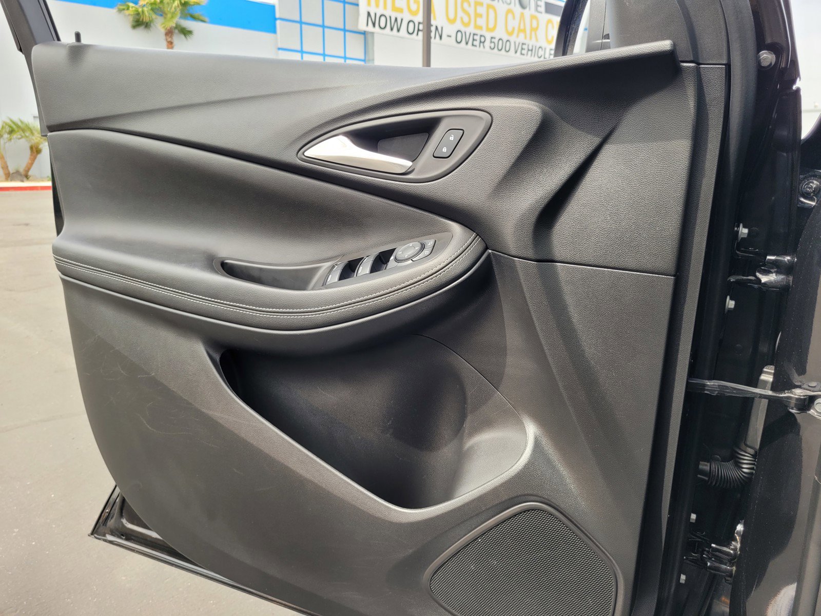 Used 2025 Buick Encore GX Preferred image 25