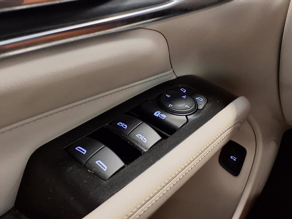 Certified 2022 Cadillac CT4 Luxury image 32