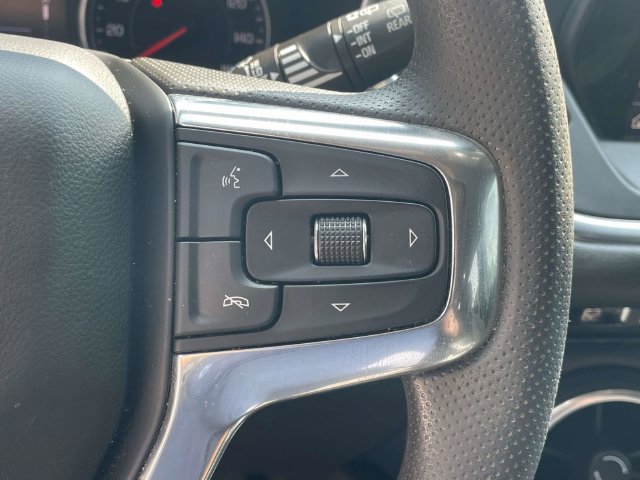 Used 2022 Chevrolet Blazer LT FWD image 24