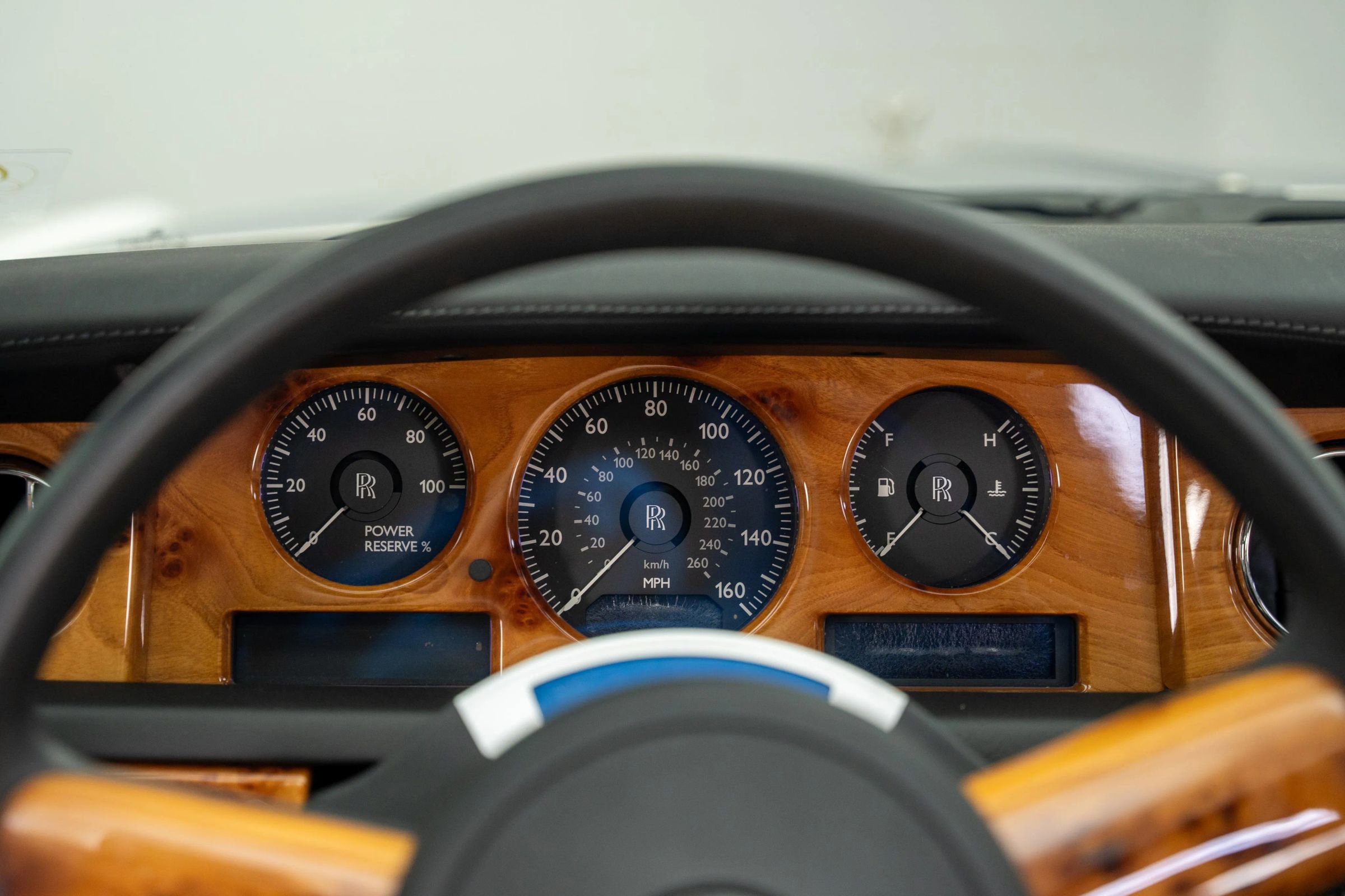 Used 2009 Rolls-Royce Phantom Drophead Coupe image 34