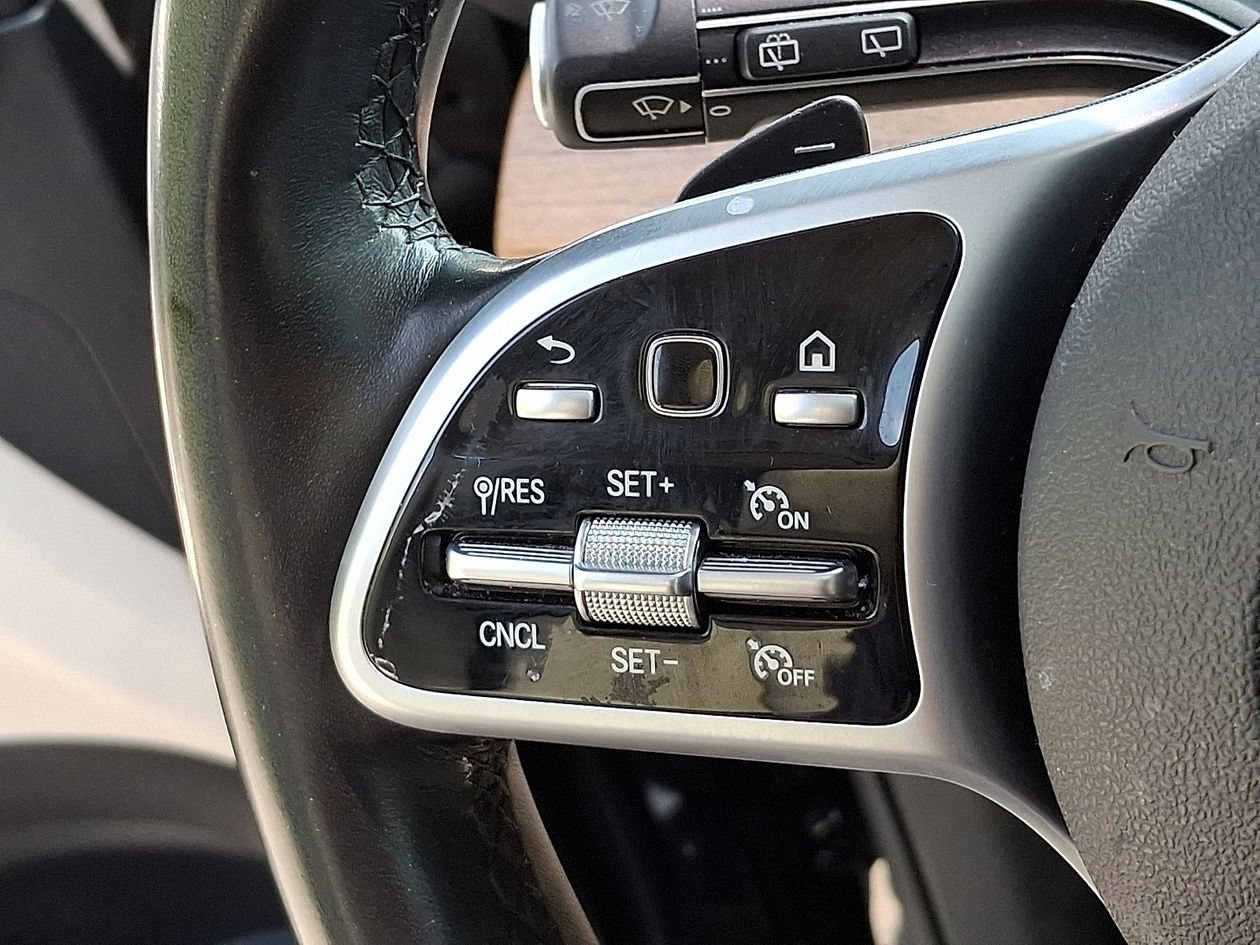 Used 2021 Mercedes-Benz GLE 350 w/ 3rd Row Seat Package image 22