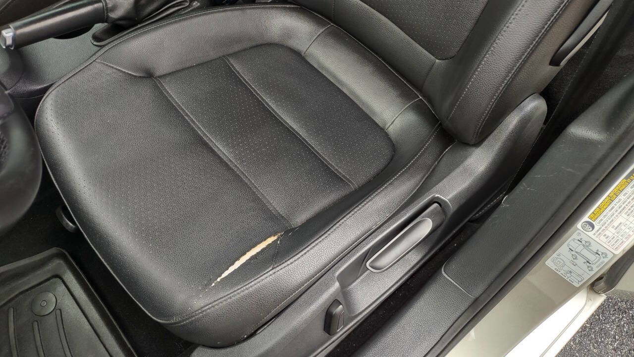 Used 2013 Volkswagen Jetta SE image 25