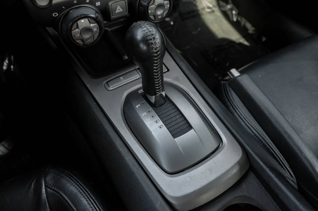Used 2015 Chevrolet Camaro LT RWD image 25
